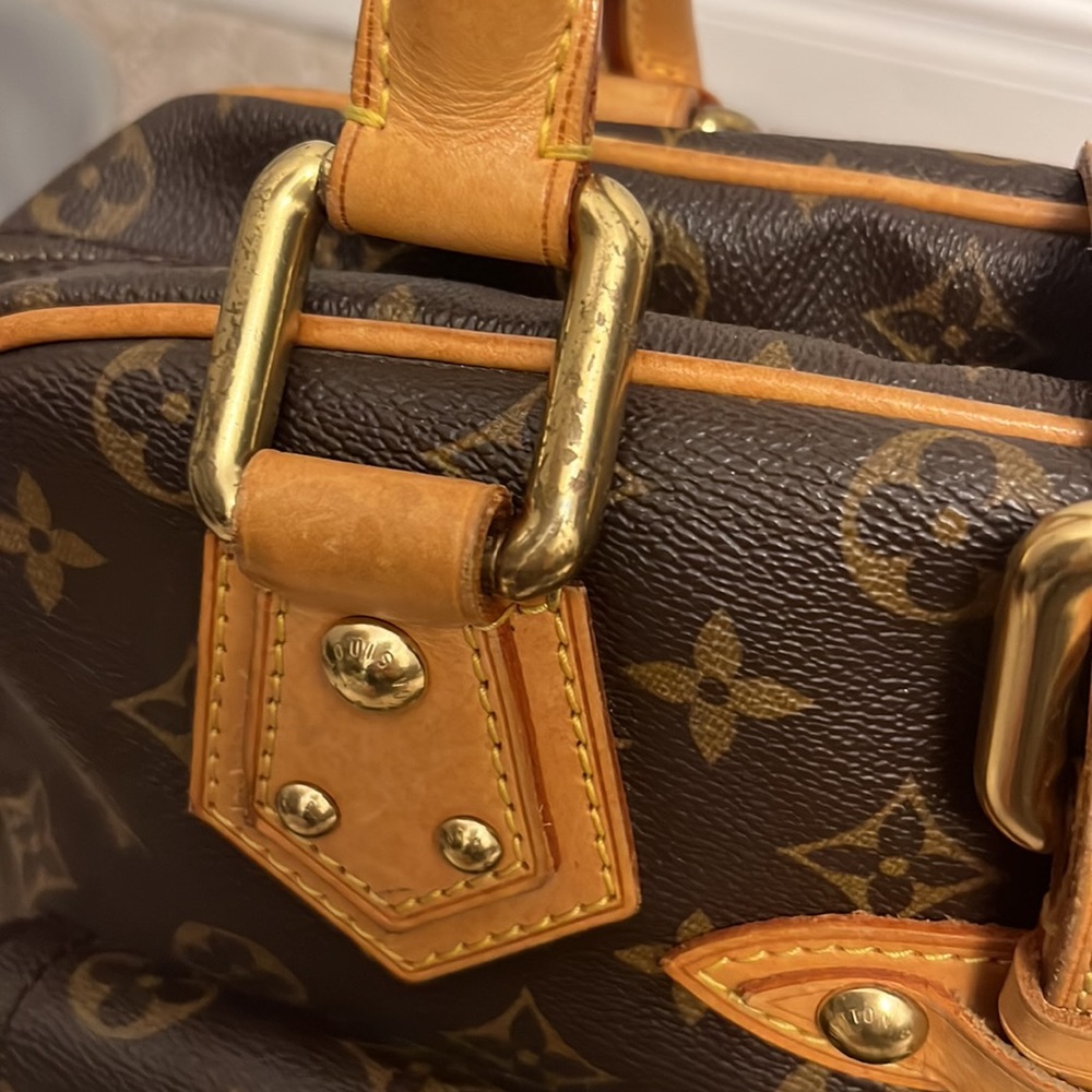 SOLD ✨✨Authentic Louis Vuitton Manhattan - Picture 2 of 15